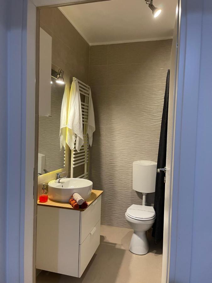 Gold Luxury Apartment Close To Presidential Palace Bukarest Exteriör bild