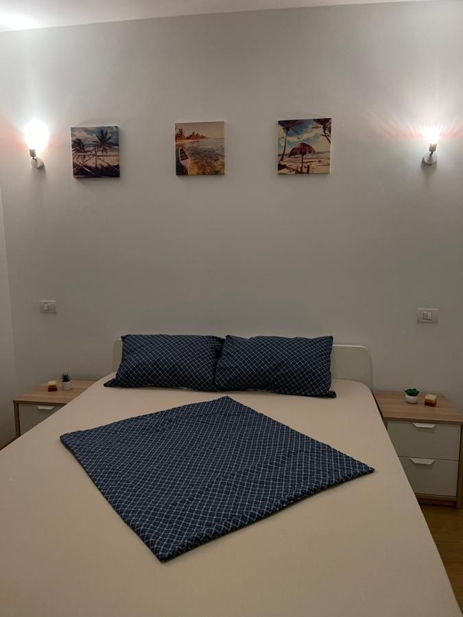 Gold Luxury Apartment Close To Presidential Palace Bukarest Exteriör bild